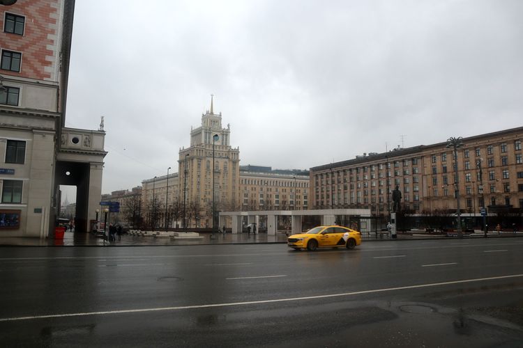 Триумфальная площадь в Москве