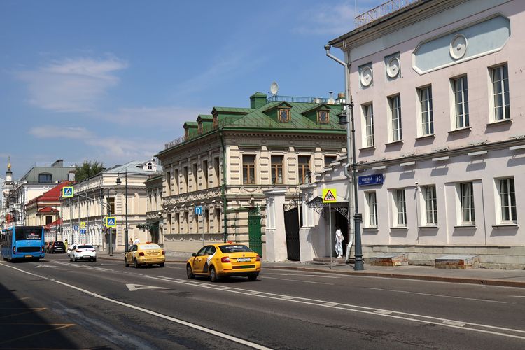 Усадьба В. Иванова - доходное владение М.Ф. Кабижской в Москве