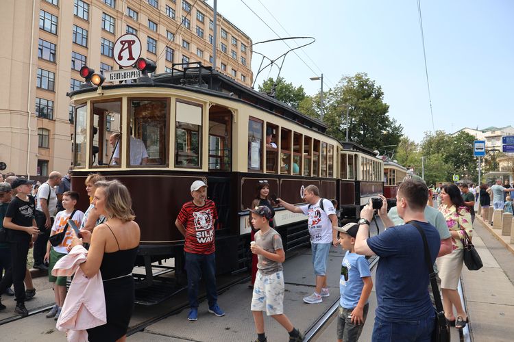 Парад трамваев в Москве