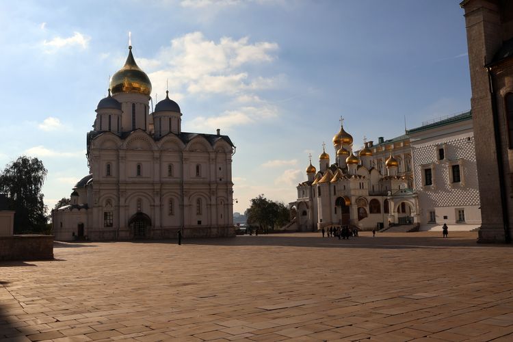 Соборная площадь Московского Кремля