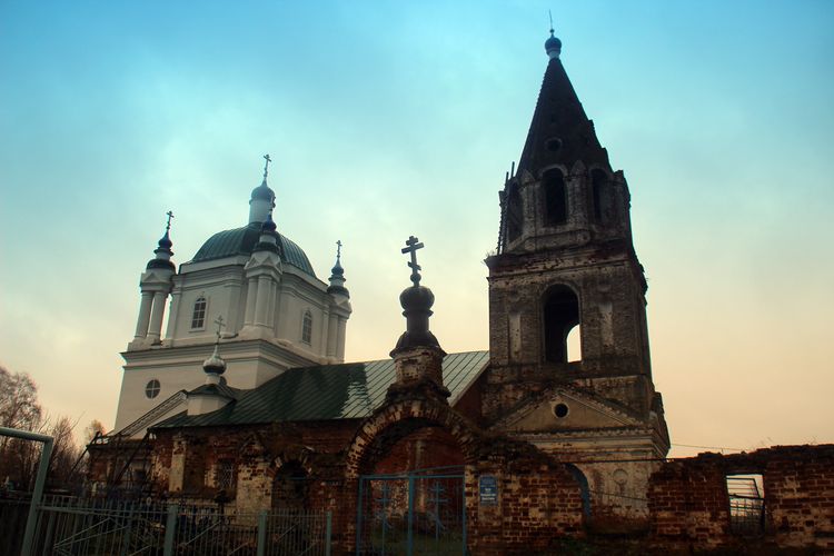 Церковь в селе Петровка Лысковского района