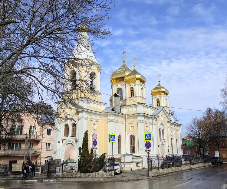 Церковь Трех святителей в Нижнем Новгороде