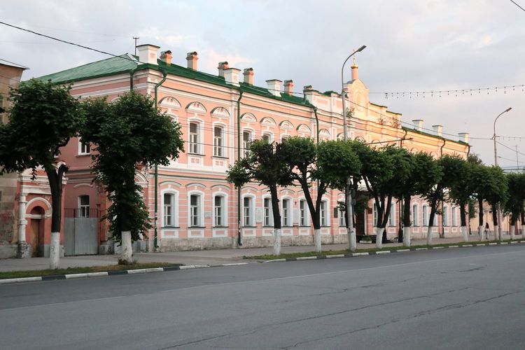 Здание рязанской гимназии №2