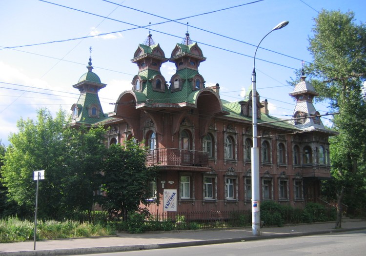 Деревянный дом художников в Рыбинске