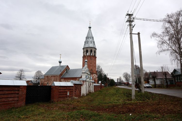 Комплекс Ильинской и Никольской церквей в Чернцах