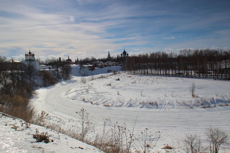Ильинский луг в Суздале зимой