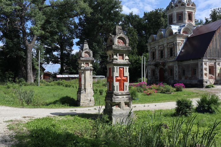 Церковь Александры Царицы в селе Муромцево