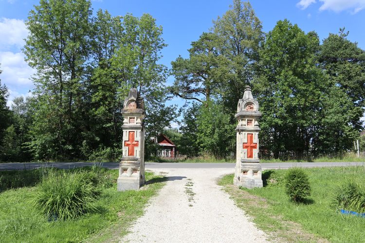 Церковь Александры Царицы в селе Муромцево