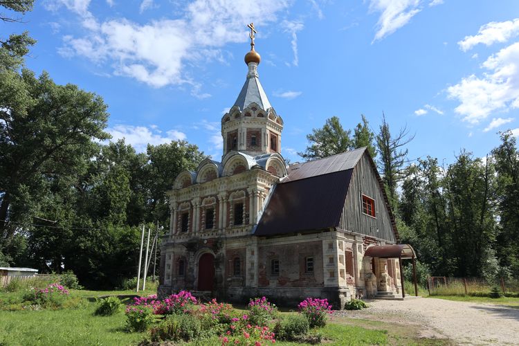 Церковь Александры в Муромцеве