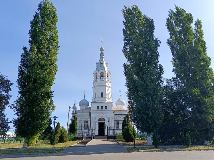 Рождественская церковь в Анне