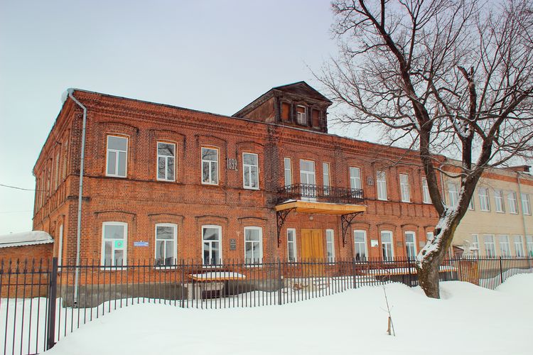 Здание школы в Вязниках