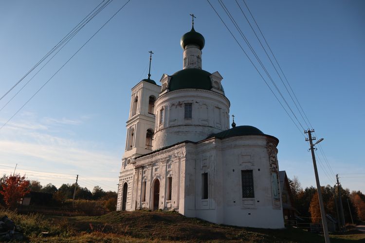 Никольская церковь в Мугреево-Никольском
