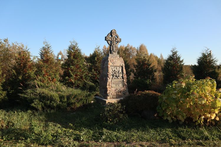 Поклонный крест в Мугреево-Никольском