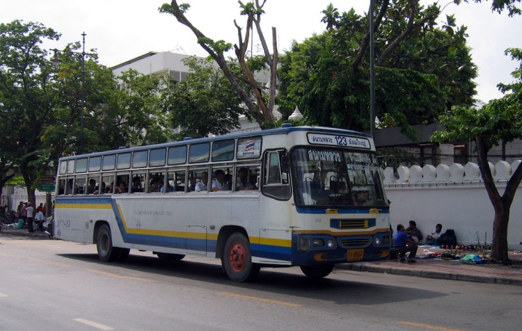 Автобус в Бангкоке