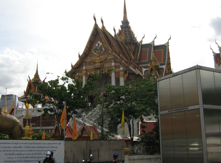 Храм Хуа Лампхонг в Бангкоке