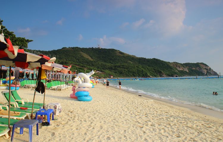 Пляж Самае на Ко Лан