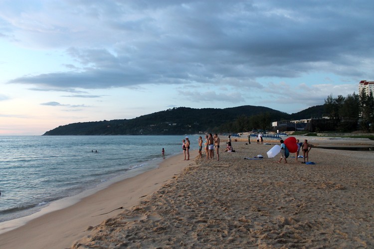 Пляж Карон в Таиланде