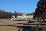 Большая каменная оранжерея