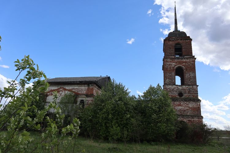 Церковь Рождества Пресвятой Богородицы в Нелюбово