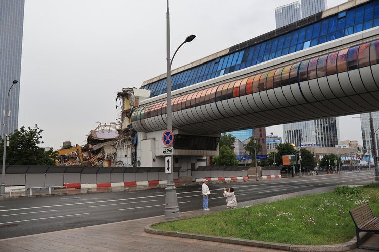 Демонтаж конструкций моста «Багратион»