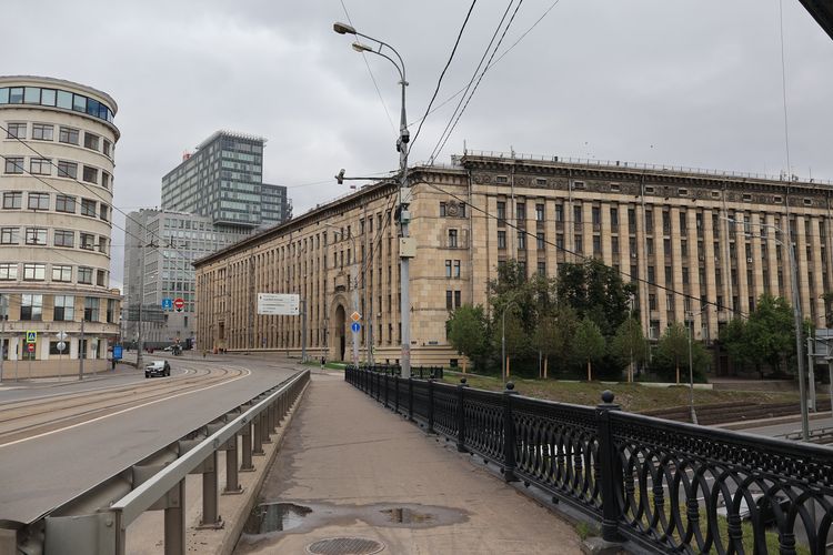 Здание НИИ черной металлургии