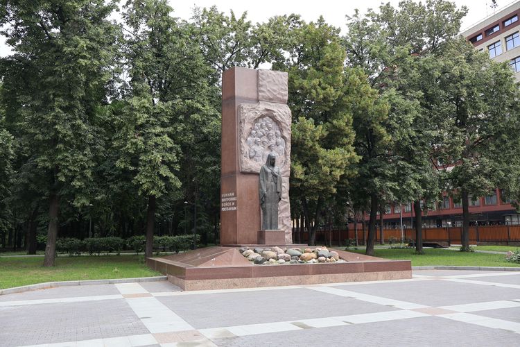 Памятник «Воинам внутренних войск» в Москве