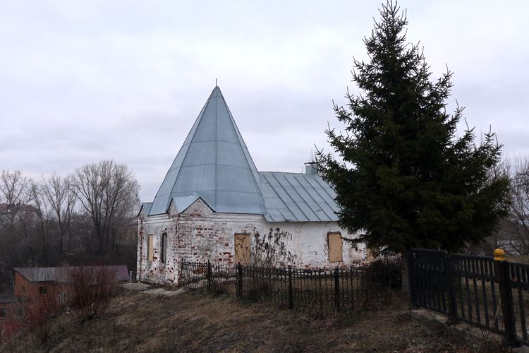 Угловая башня ограды Никольского собора в Городце